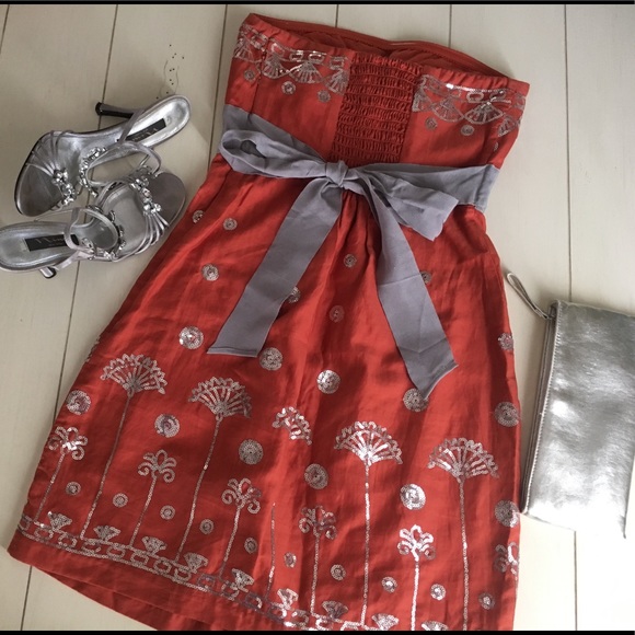 Chelsea & Violet Strapless Dress - Picture 4 of 6